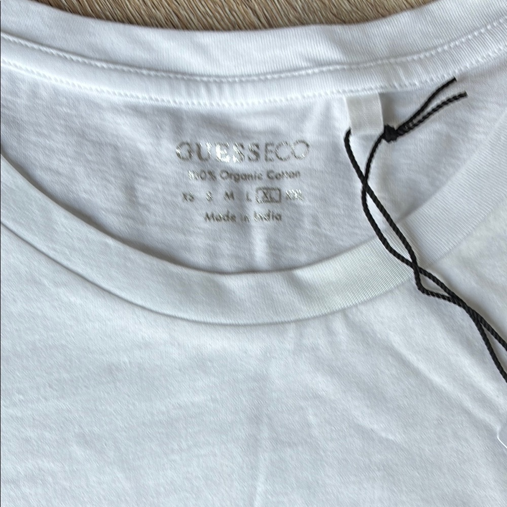 NWT GUESS White T-Shirt with Black Mask Graphic XL - Picture 4 of 4